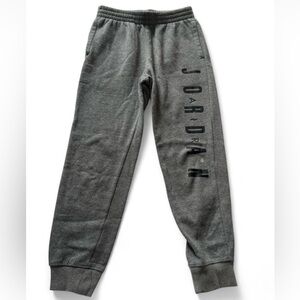 Nike Air Jordan Boys Gray Fleece Jogger Sweatpants | Size: M (10–12)